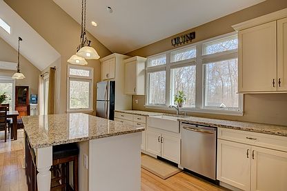 2nd image of 90 Oakwood Dr