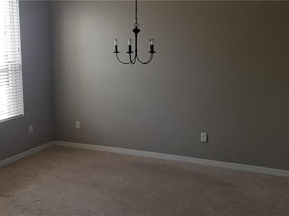 3rd image of 14766 Peekskill Dr