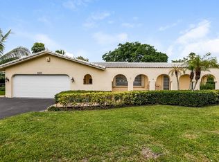 8582 NW 25th Pl, Pompano Beach, FL 33065
