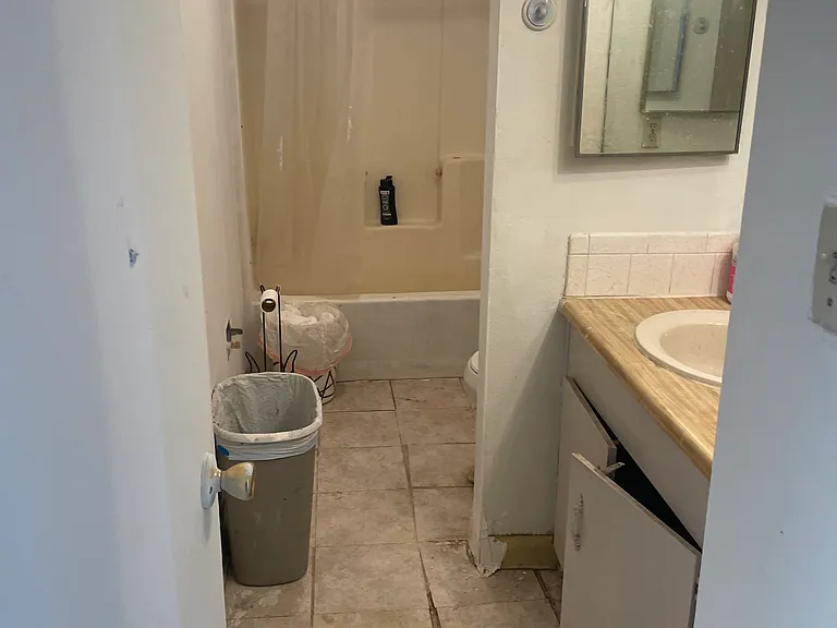 21281 Park Ave — Photo 6