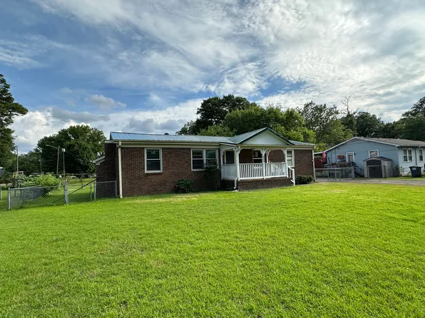 209 Marshall Dr, Gardendale, AL 35071