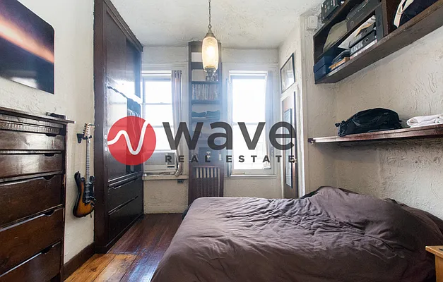 Rented by Wave Real Estate Group | media 64