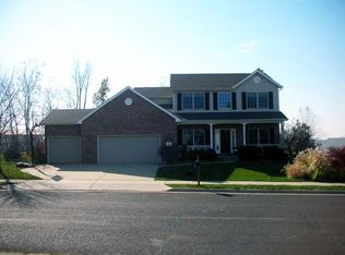 2206 W Broadland Dr, Dunlap, IL 61525