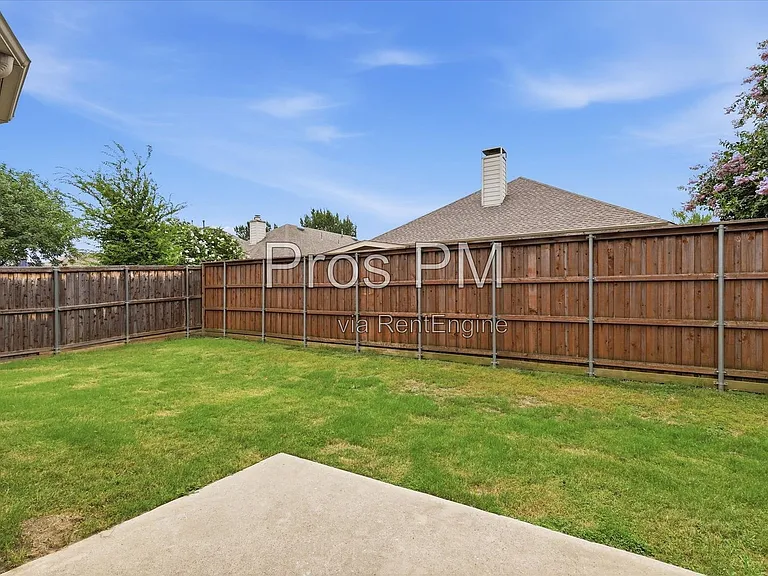 2432 Chesterwood Dr — Photo 38