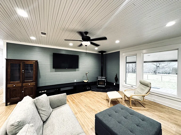 2255 FM 256 N — Photo 7