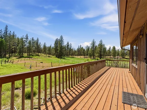 21818 S Frog Hollow Ln, Cheney, WA 99004