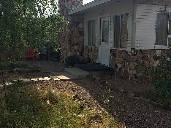 4th image of 2073 Lakeside Dr
