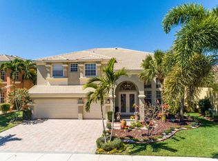 2298 Ridgewood Cir, Royal Palm Beach, FL 33411