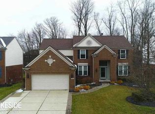 19945 Gallahad Dr, Macomb, MI 48044