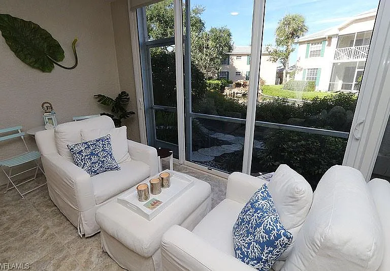 7058 Barrington Cir #102 — Photo 16
