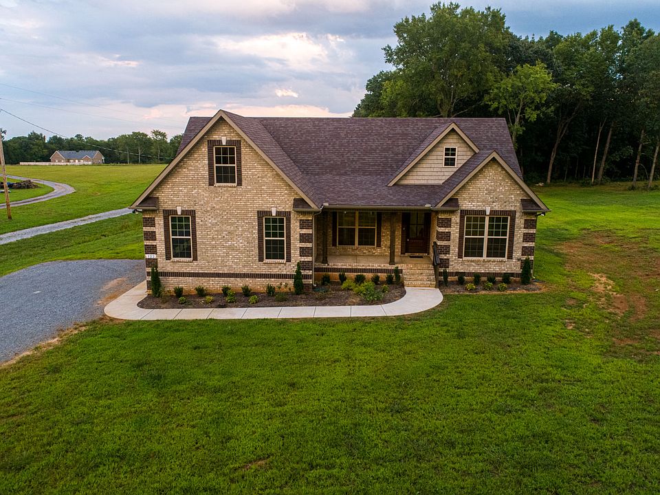 1st image of 122 Pleasant Way