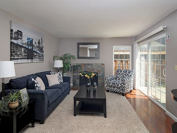 3rd image of 5992 Palm Springs Cir