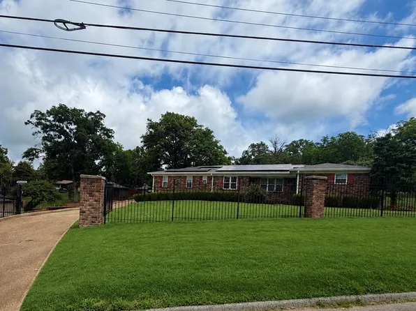 1004 Anderson St, West Helena, AR 72390