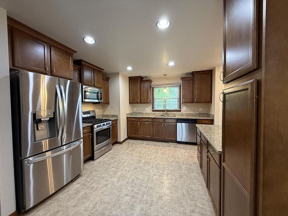 1st image of 3420 Ivy LANE