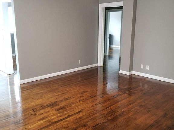 5th image of 522 W Adams St APT 306