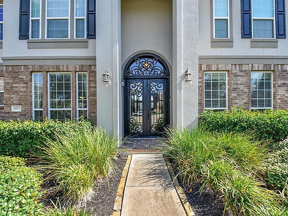 5th image of 11903 Maybrook Ct