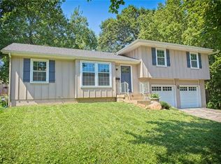 5836 Mastin St, Merriam, KS 66203