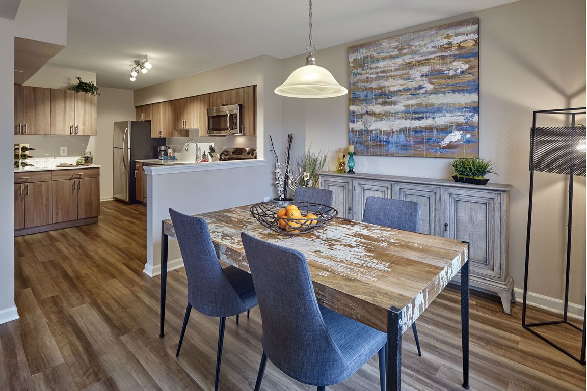 Willowyck Apartments dining area