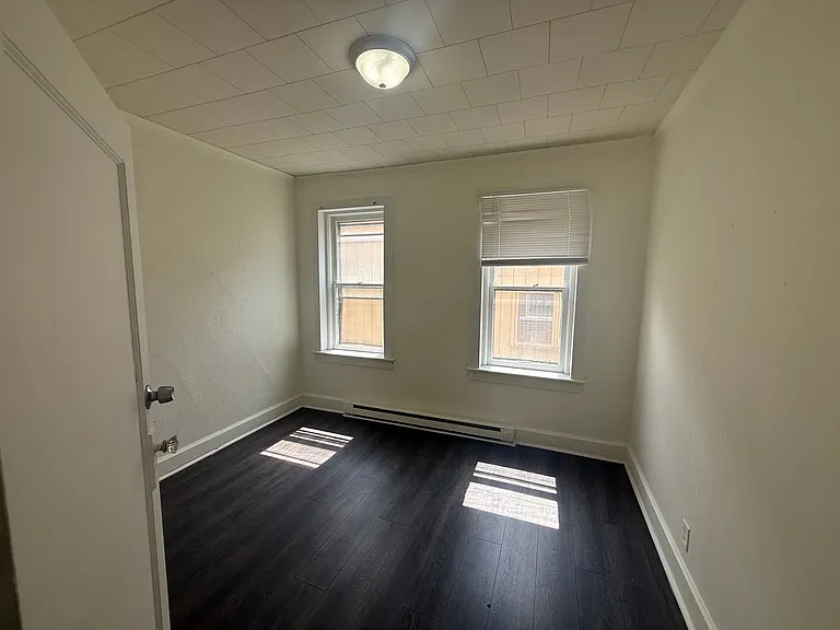 113 W Main St — Photo 6