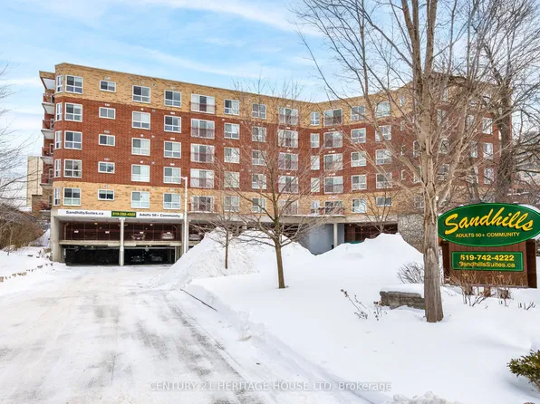 20 Saint George St #407, Kitchener, ON N2J 1K5