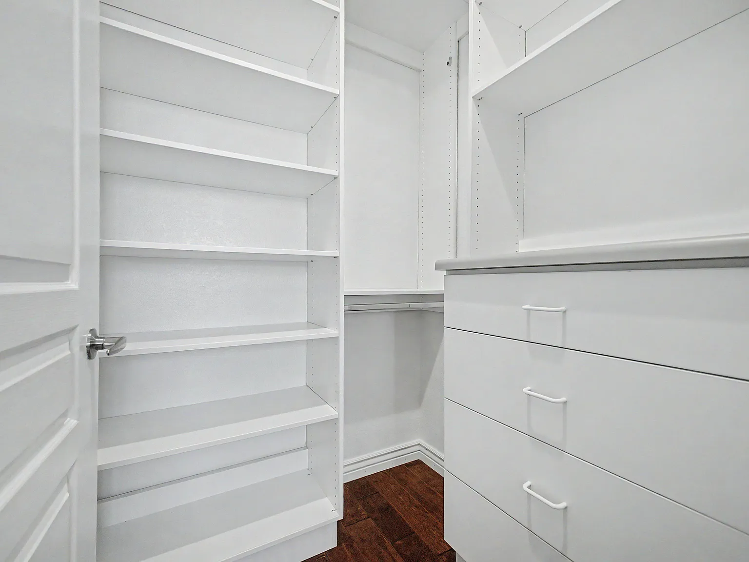 3 bed, 1623 sqft, $2,500 — Photo 4