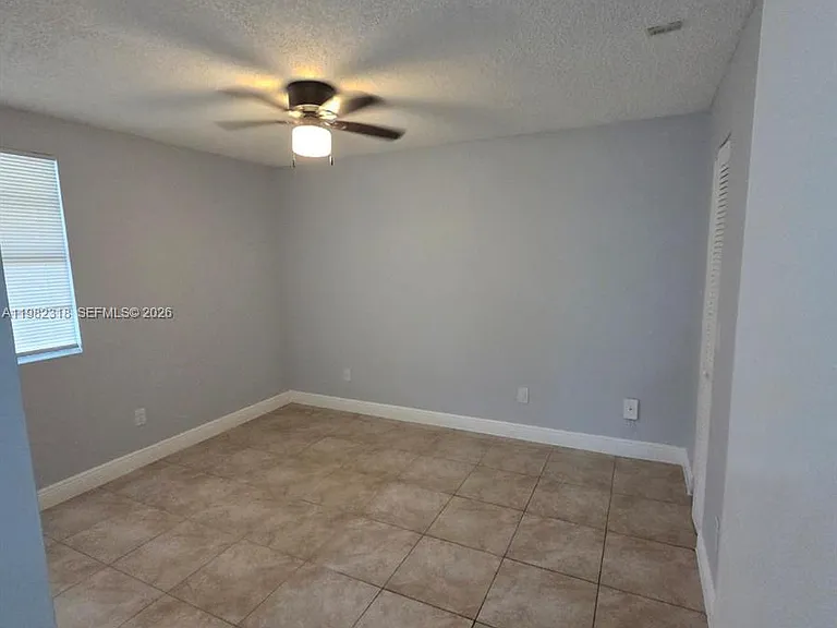 1241 SW 46th Ave #1006 — Photo 6