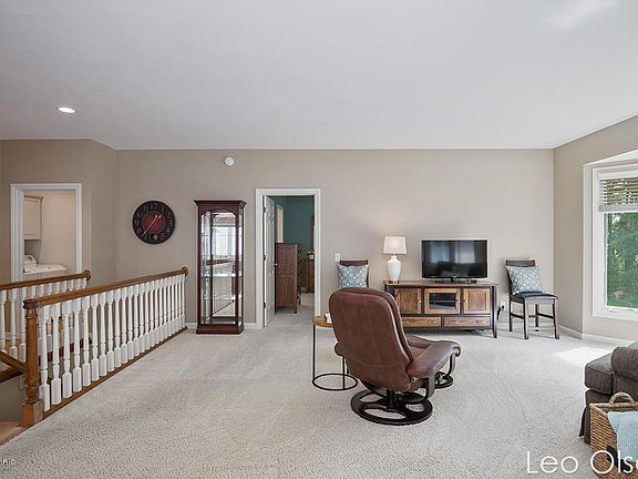 4th image of 4948 Chatsworth Creek Dr #41