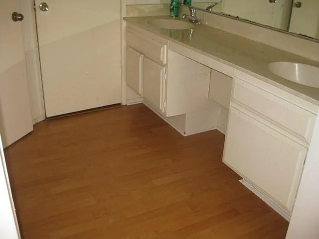1239 W Rosecrans Ave #26 — Photo 5