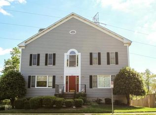 207B Park St SE, Vienna, VA 22180