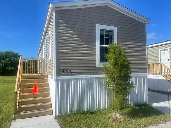 5th image of 7230 4th St N #422