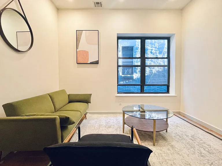 690 Prospect Pl #229 — Photo 2