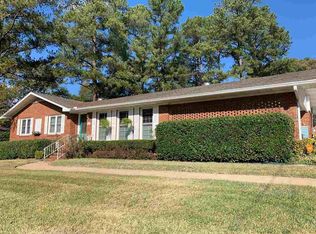 102 Edgewood Ave, Warner Robins, GA