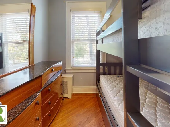 4010 Quentin Road image 8 of 13