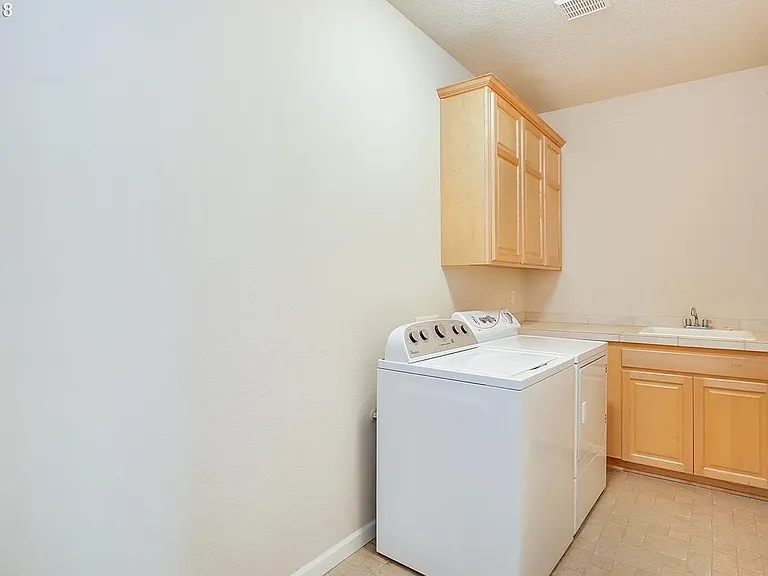 14974 Emerson Ct — Photo 34