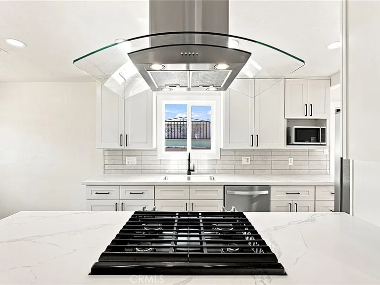 17045 Salais St — Photo 13