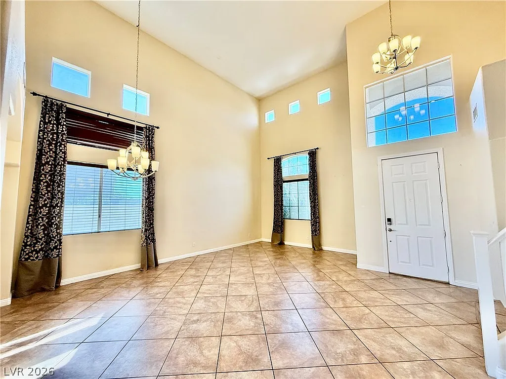 4 bed, 3.0 bath, 2965 sqft, $2,995 — Photo 3