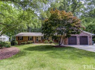 221 Briarcliff Ln, Cary, NC 27511