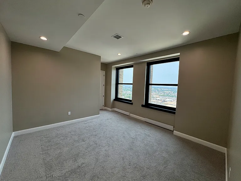 2 N 9th St #1903 — Photo 13