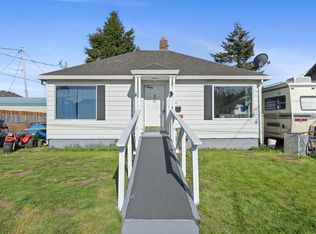 701 Elm Ave, Tillamook, OR 97141