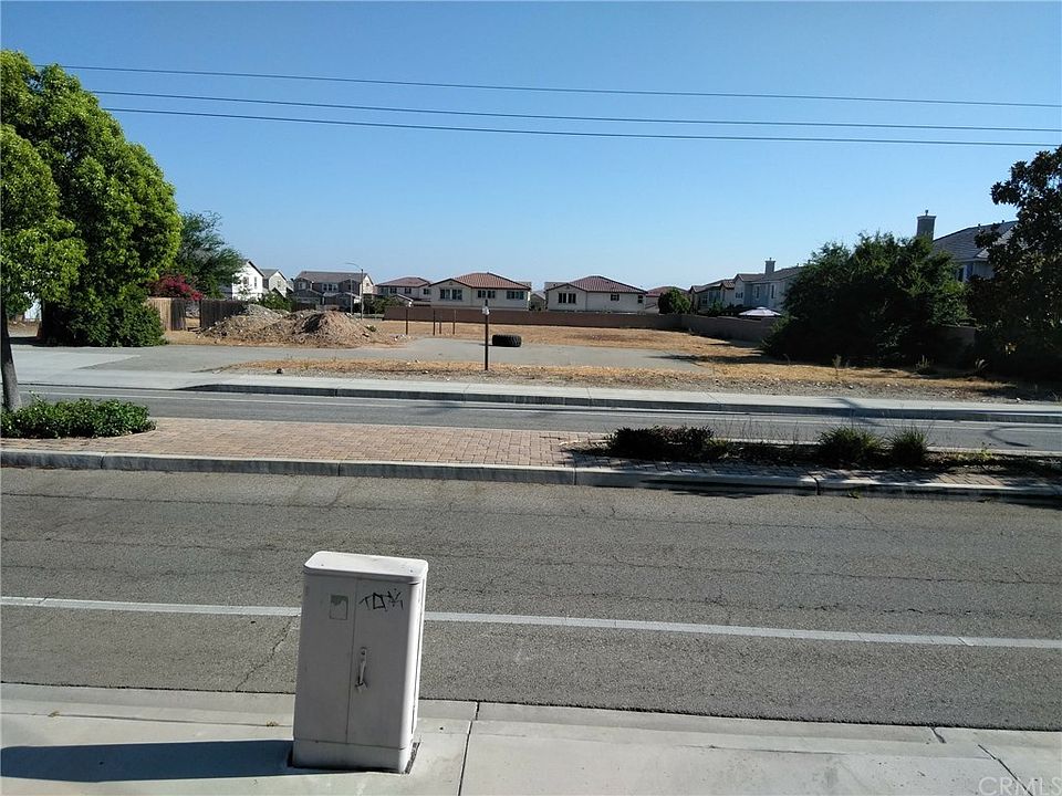 1st image of 16201 Walnut Ave