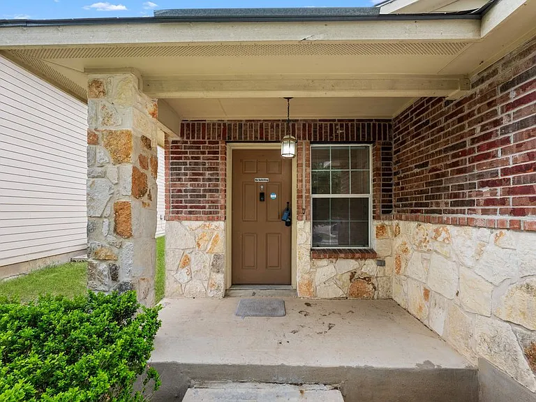 6402 Candleview Ct — Photo 3