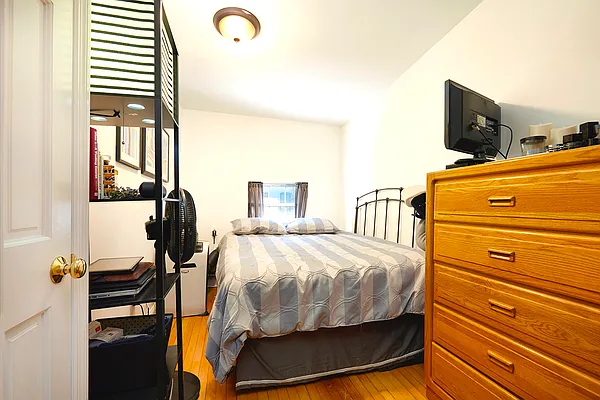 Rented by Compass | media 13