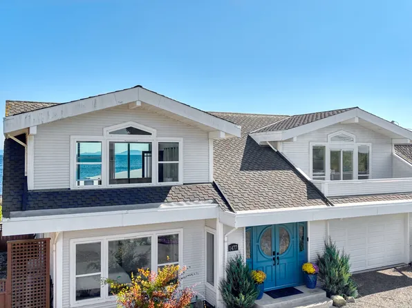 1477 Edwards Dr, Point Roberts, WA 98281