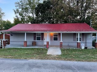 157 Lynn Rd, Johnson City, TN 37604