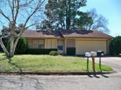 715 Shumard Oak St, Nacogdoches, TX, 75964