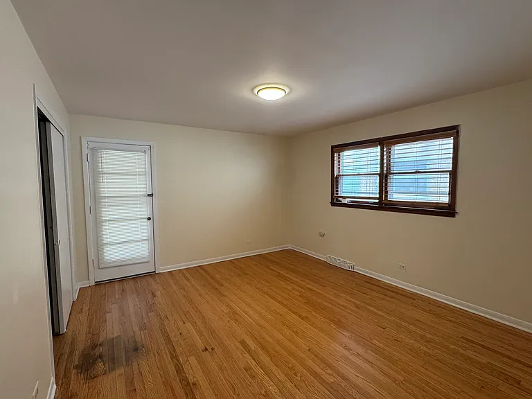 2936 W Touhy Ave #1 — Photo 5