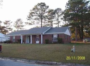 304 Wildwood Dr, Jacksonville, NC 28546