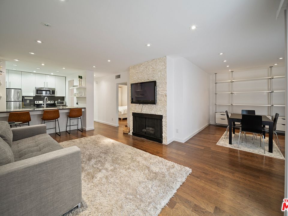 1st image of 141 S Clark Dr APT 219
