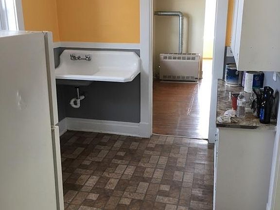 2nd image of 1504 Hertel Ave