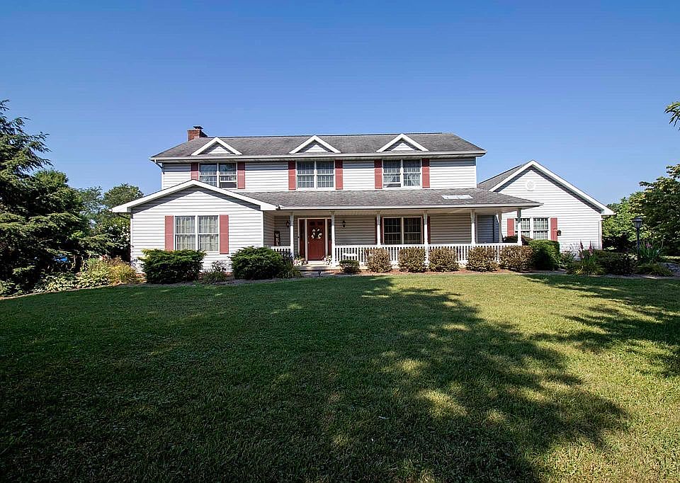 1st image of 3262 Evergreen Dr